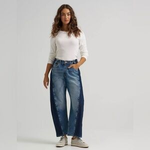 LEE ADJUSTABLE LOW SLUNG BARREL RIDER™ JEAN Dual Blue NWT